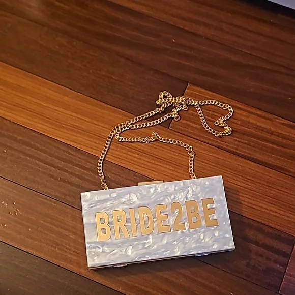 White and Gold Bride2Be Clutch - Picture 4 of 6